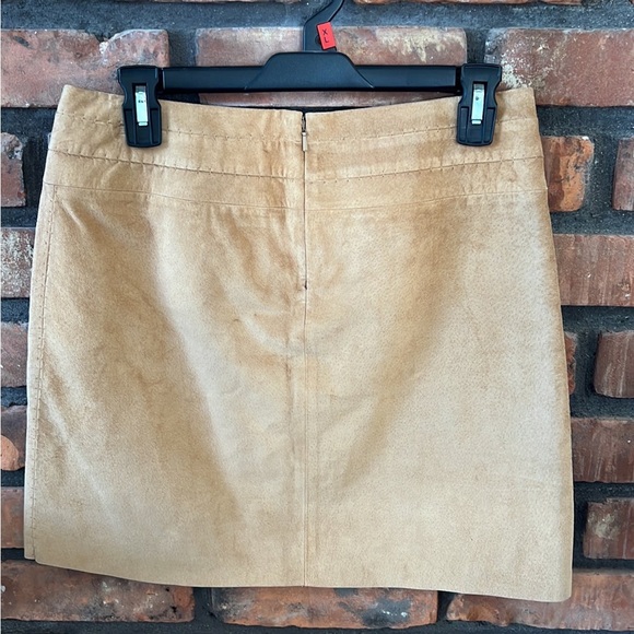 Kenneth Cole New York Suede skirt - Picture 3 of 4